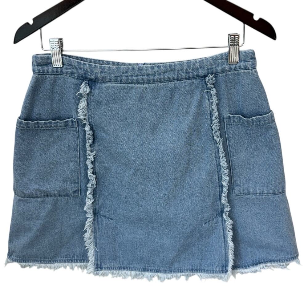 UMGEE Frayed Denim Patchwork Mini Skirt Raw Hem Boho Utility Pockets Size M - Picture 2 of 9